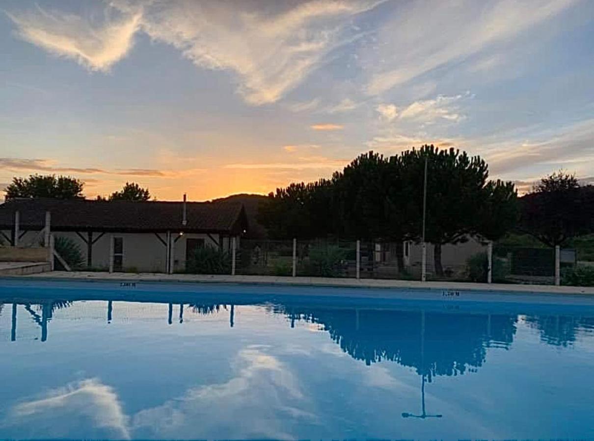 Le Mondou Saint-Julien-de-Lampon Exteriör bild